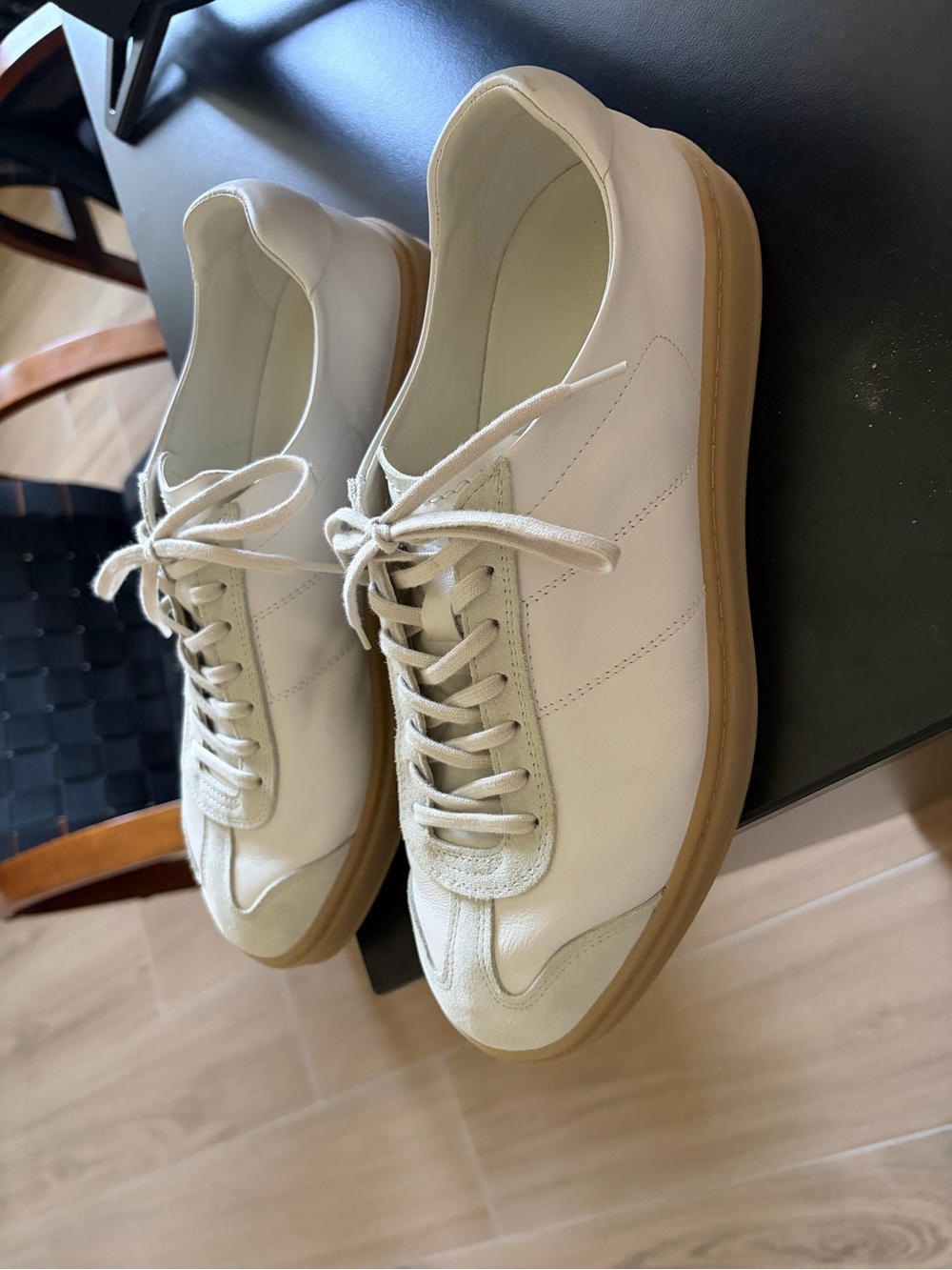 Massimo Dutti Men's Leather Sneakers in Off-White with Gum Sole used 1 time